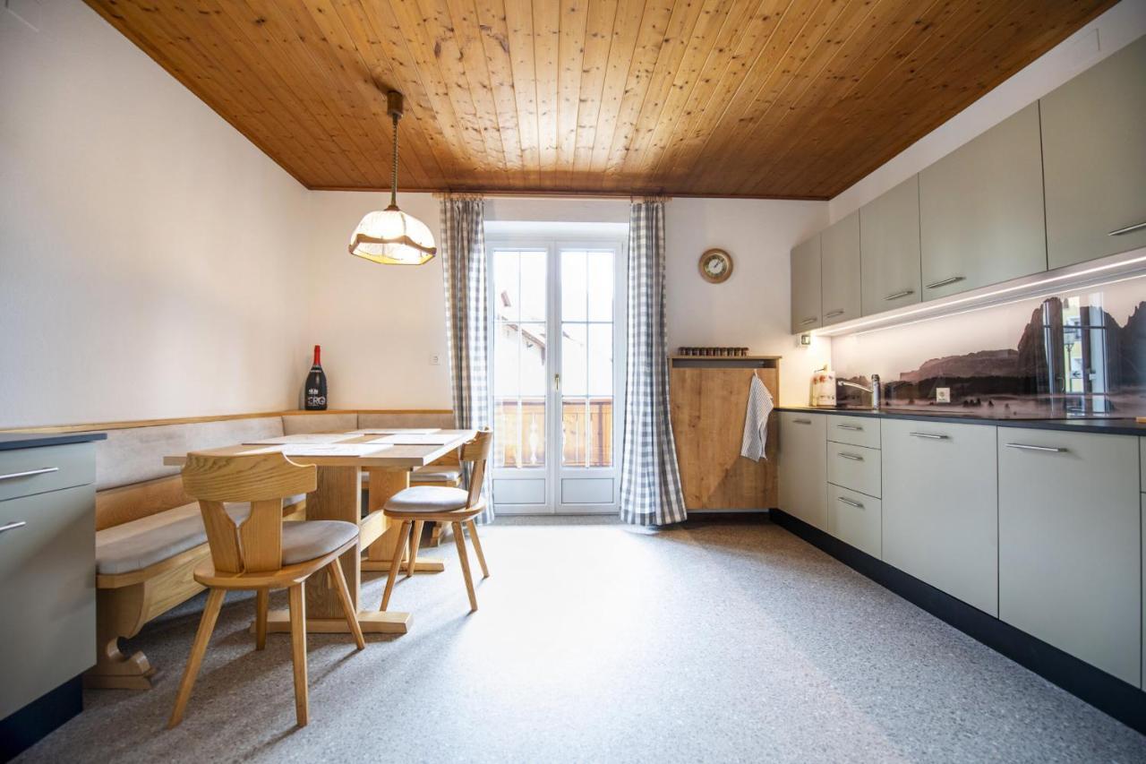 Apartments Stua Da Carlo Urtijëi Buitenkant foto